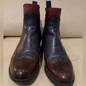 Navy and Brown pull-on bootie, size 38